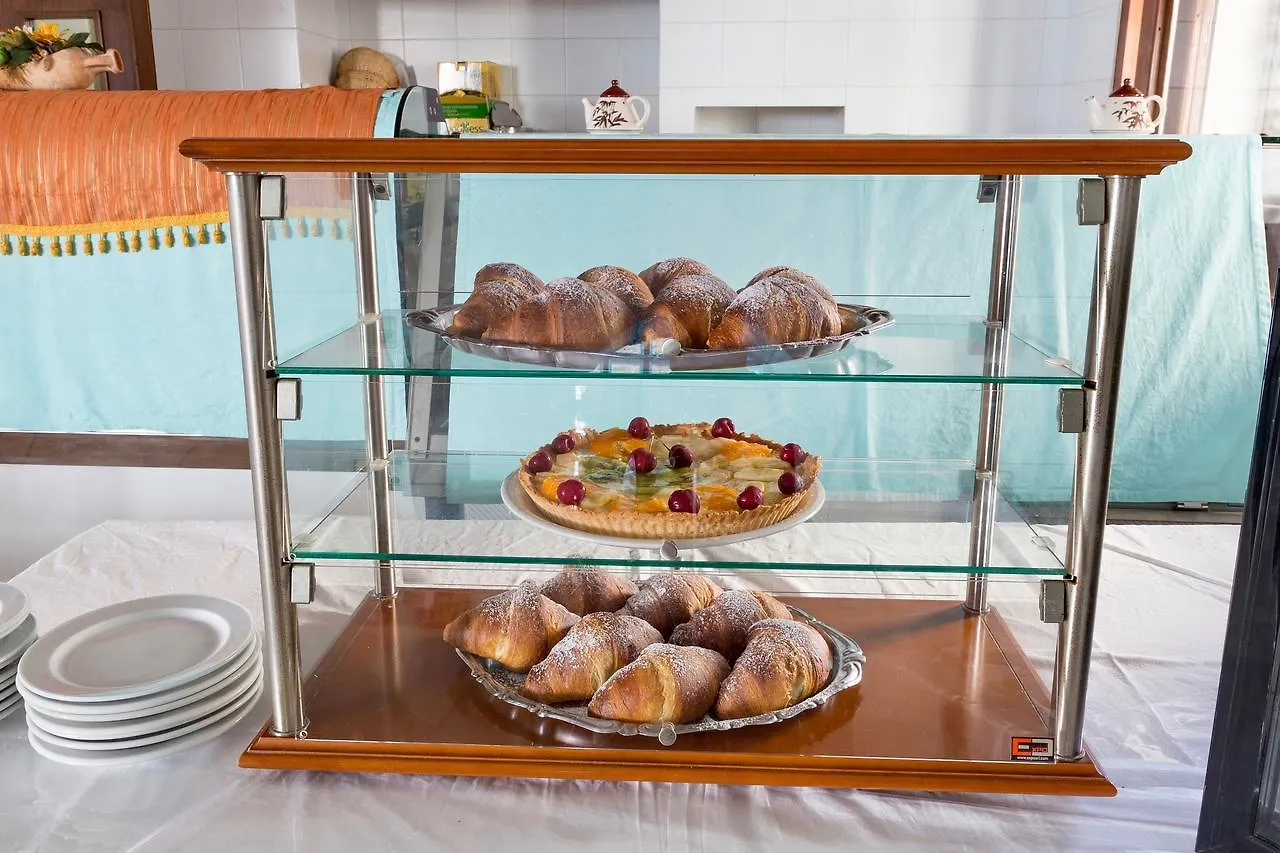 Hotel Giglio لامبيدوزا 3*,  إيطاليا